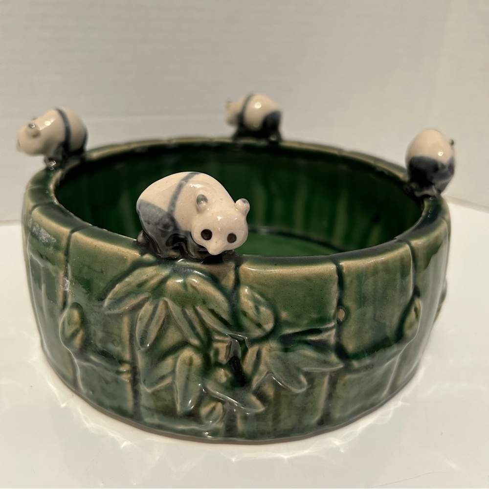 Glazed ceramic PANDA planter/pot/pottery